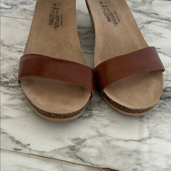 NAOT women’s size 7 38 Pixie Sandal leather brown and silver adjustable strap. - Picture 2 of 10